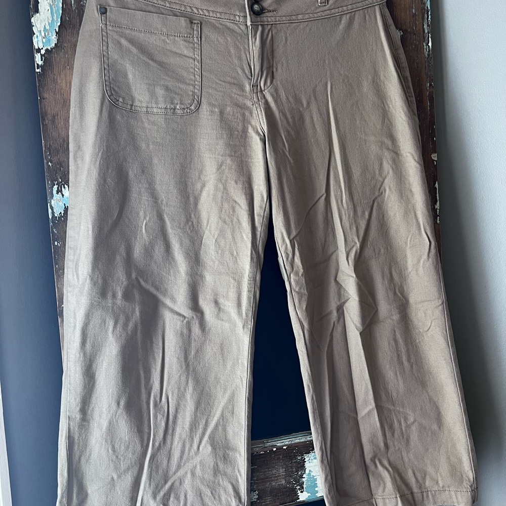 Flamingo Wide-Leg Pants